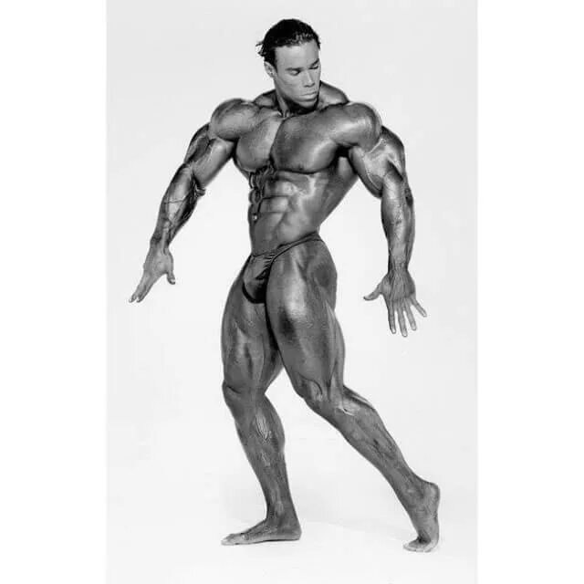 Kevin levrone 1995. Рост кевина леврони. Кевин леврон 1996. Кевин леврон культурист. Кевин леврон худой.