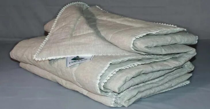 Плотный наполнить. Ватное одеяло. Одеяло плотное. Одеяло из синтетики. Плотность наполнителя в одеялах.