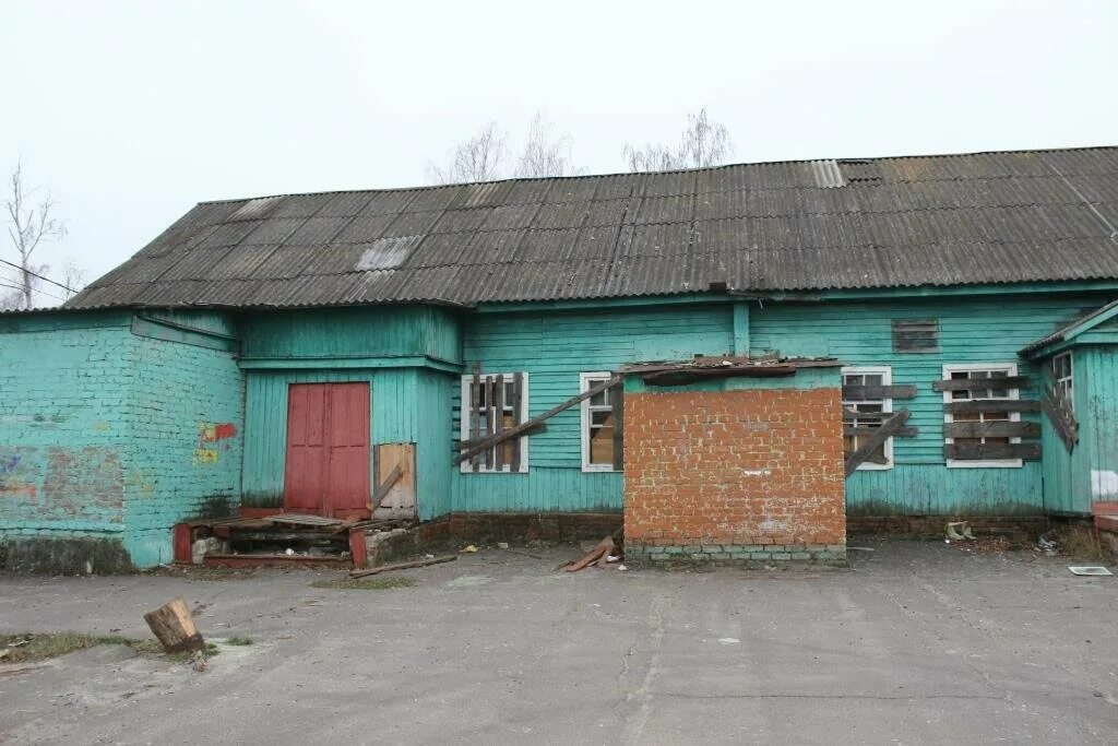 Суземки брянская область последние последние. Суземка брянской области школа. рассвет суземка. старые фото суземки. стройка в суземки брянская область.