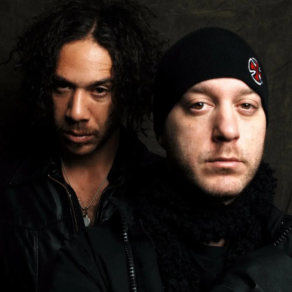 She wants revenge tear you. Группа she wants Revenge. She wants Revenge солист. She wants Revenge album. She wants Revenge обложка.