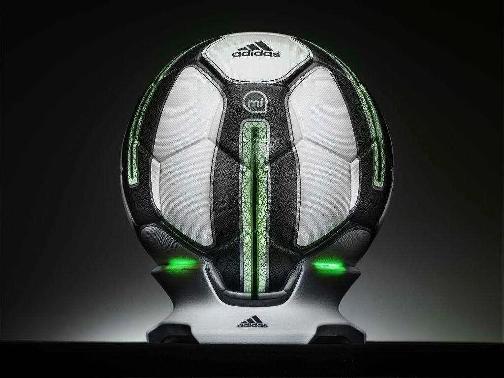 Самой дорогой мяч. Мяч адидас MICOACH. «Умные» мячи MICOACH Smart Ball от adidas. Adidas MICOACH Smart Ball зарядка. Самый дорогой мяч адидас.
