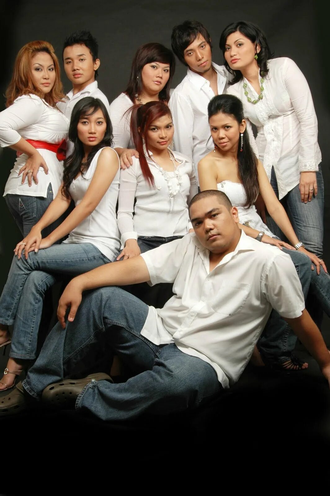 "джи ай системз" логотип. Группы джи ай пи интертеймент. Song joo a модель. Jyp. Логотип интертеймент.