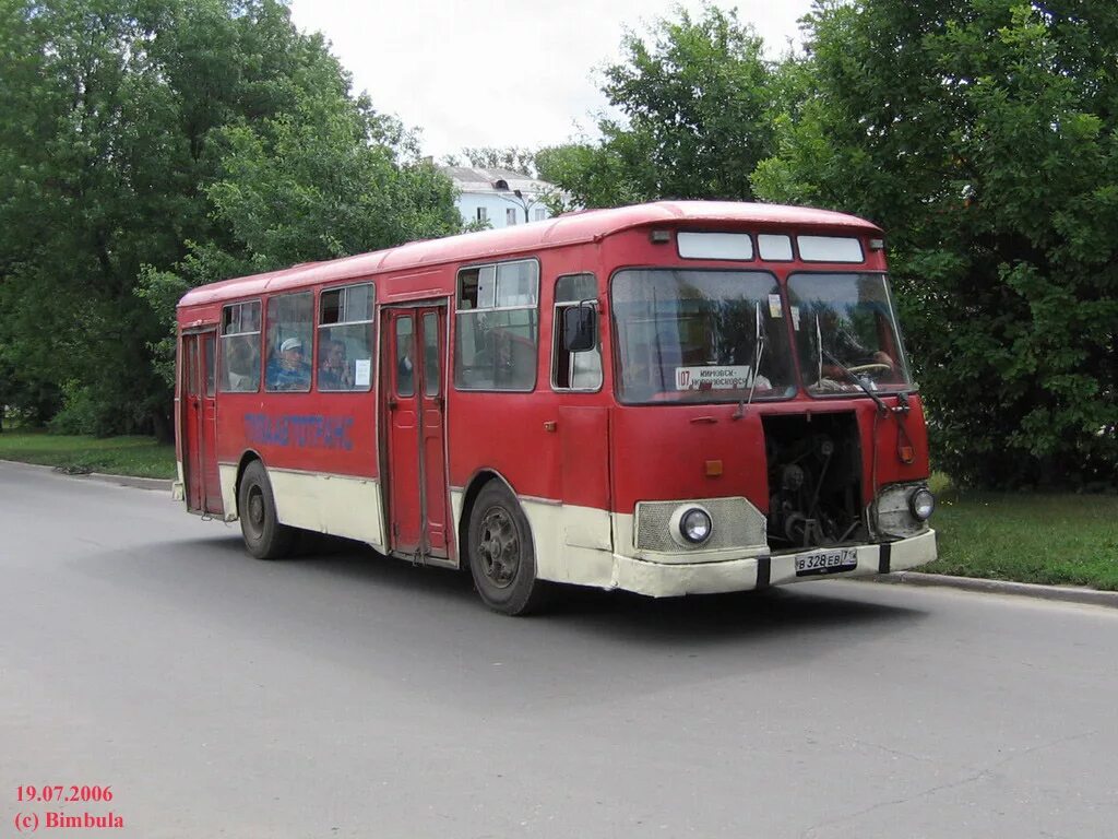 Рязань новомосковск купить. ЛИАЗ 677 Тула. Икарус г Новомосковск. 107 Автобус Новомосковск. Новомосковск автовокзал старые ЛИАЗ 677.