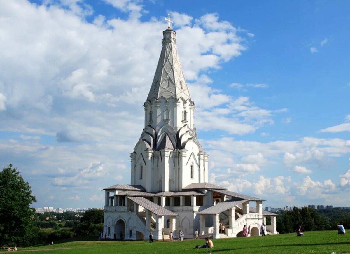 Шатровые крыши московского кремля. Храм Вознесения в селе Коломенское. Церковь Вознесения Господня в селе Коломенском стиль. Церковь Вознесения в Коломенском ЮНЕСКО.