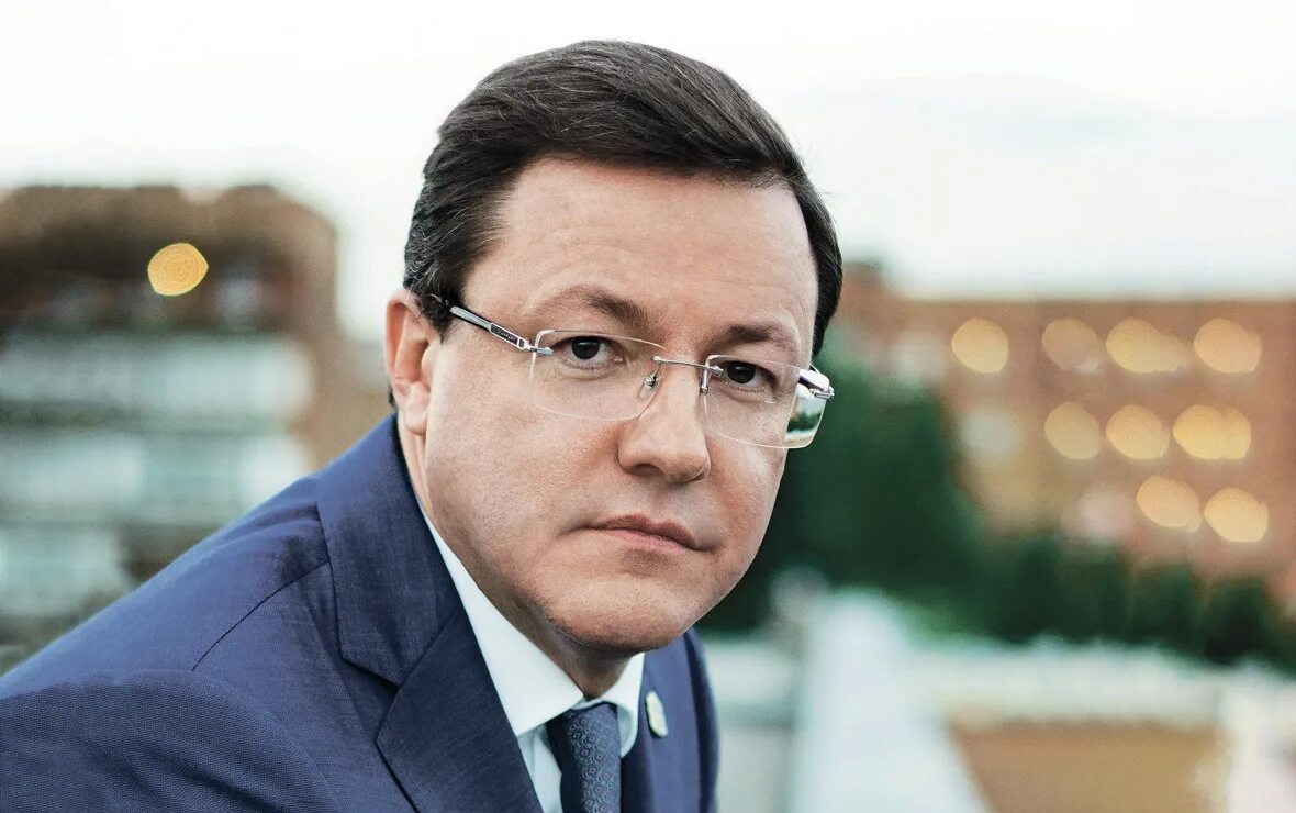 Азаров последние. Дмитрий игоревич азаров. самарский губернатор дмитрий азаров. азаров дмитрий игоревич семья. азаров дмитрий бойкович фотокорреспондент.