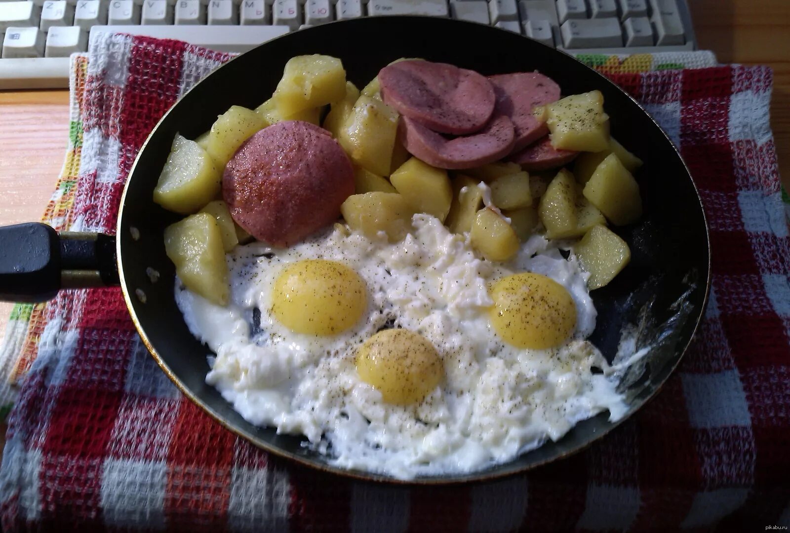 Завтрак холостяка. Обед холостяка. Блюда холостяка. Вкусная еда для холостяка. Блюда холостяка.