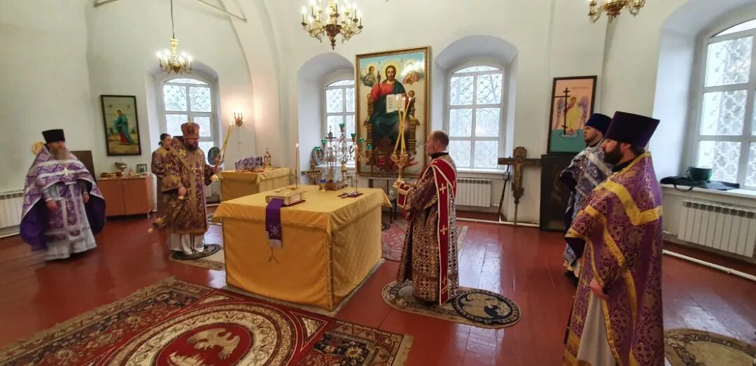 богослужение храм спаса нерукотворного долгопрудный