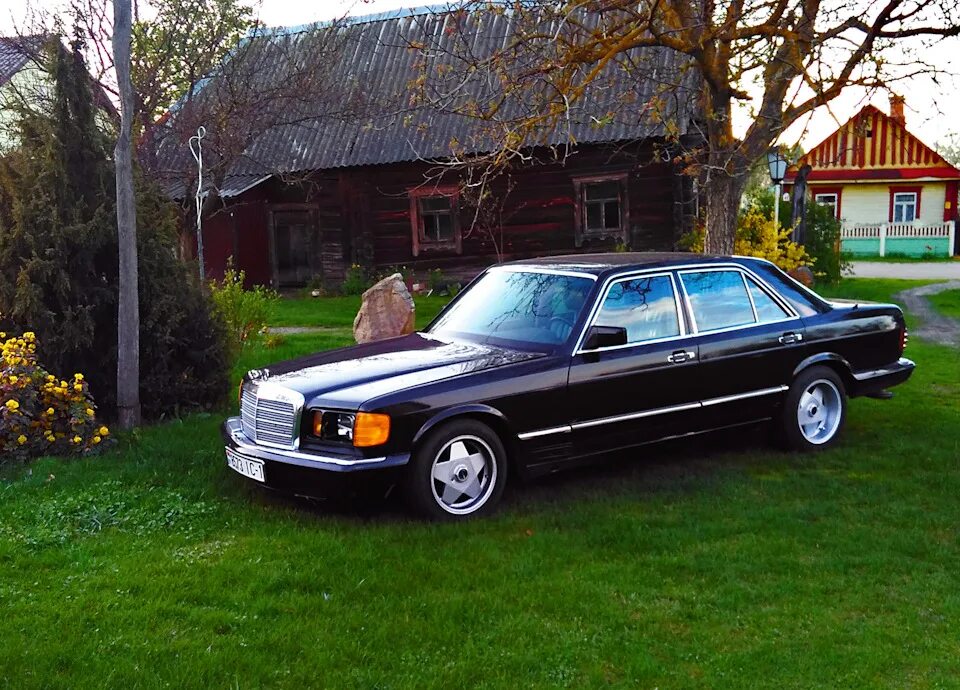 Mercedes-Benz w126. Mercedes w126. Мерседес 126 кузов. Mercedes w126 AMG.