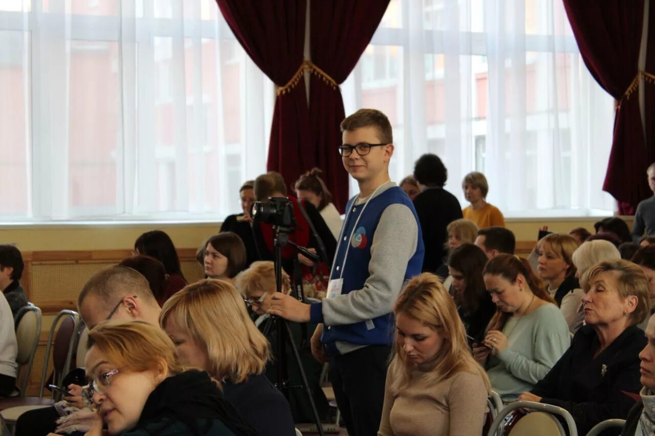 центр помощи семье и детям фрунзенского. николаевский дом призрения расстанная ул. детский дом 11 московского района санкт-петербурга. будапештская улица 14к2. центр образования 80 спб.