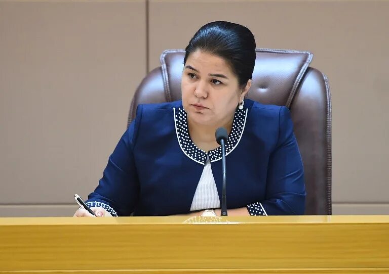 Рухшона эмомали рахмон. Озода эмомали рахмон. Фируза рахмонова дочь. Рухшона эмомали рахмон. Дочь эмомали рахмонов.