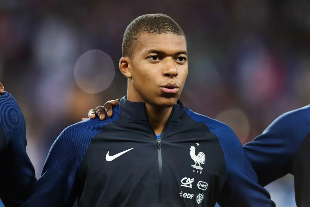 Мбаппе тудротс. Kylian Mbappe. Мбаппе тудротс Ромео. Мбаппе футболист 2drots. Найк мбаппе