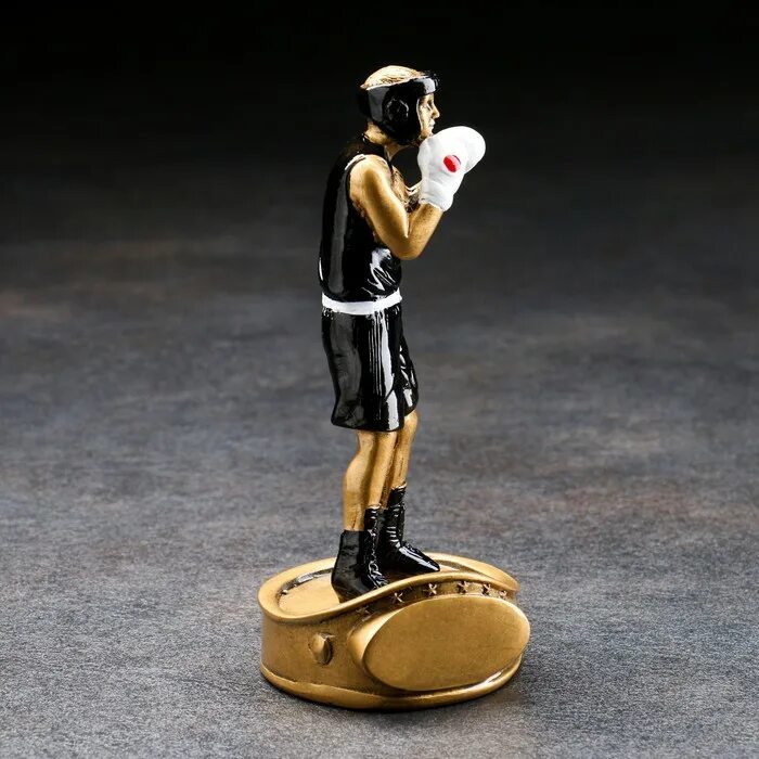 Фарфоровые статуэтки бокс. Статуэтки боксеров. Статуэтка боксер 1974. Фигурка боксера. Фигурка боксера.