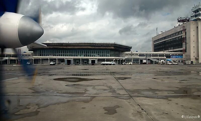 Аэропорт Невельского Хабаровск. Аэропорт Хабаровск новый. Старый Международный аэропорт Хабаровск. Хабаровский аэропорт перрон.