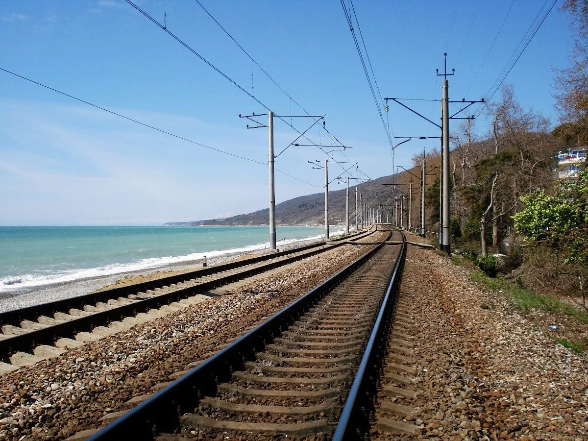 слюдянка кбжд тепловоз. станция лазаревское. железная дорога адлер сочи.
