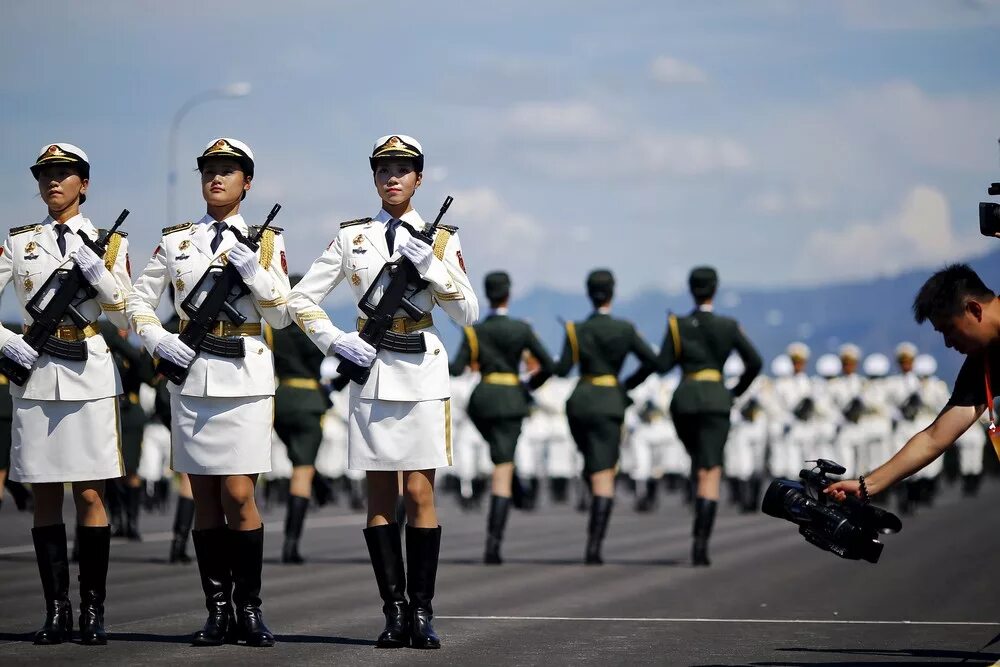 Службами по всей стране. Военная форма. Китайский военный парад. Военный парад в Японии. Японская Военная женщина.