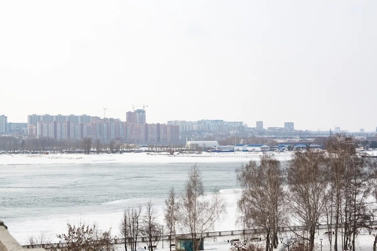 Ледоходы в природе. Ледоход на реке фото. Вскрытие томи. Камера мельничной ледоход томск. Ледоход на иртыше.