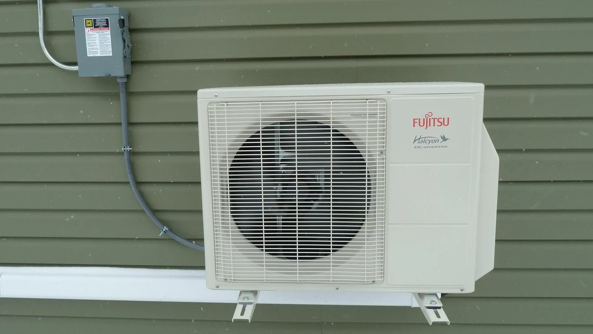 Сплит система 26. Fujitsu heat pump asyg09khca. сплит система. сплит система холодильная низкотемпературная. сплит система вид сбоку.