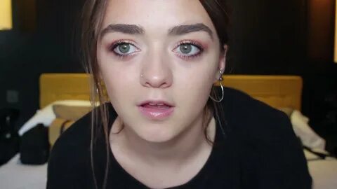 Index of /photos/actresses/w/williams_maisie 