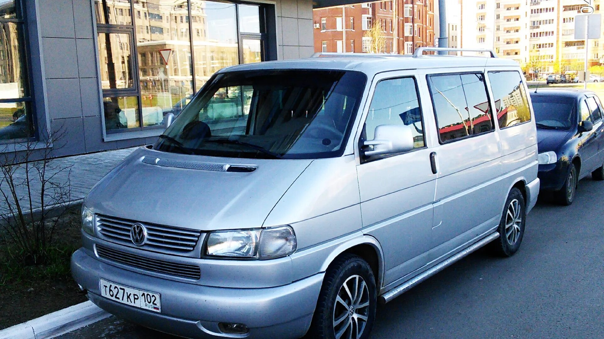 Т4 бу россия. Мультивен т4 2003. Volkswagen Multivan 2003 года. Фольксваген Мультивен 2008. Фольксваген минивэн 2003г.