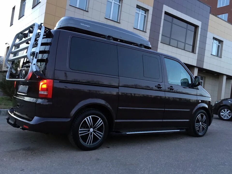 Фольксваген мультивен полный привод. Multivan t5 extreme. VW Multivan t5 GP r20. Фольксваген Мультивен 2012. Мультивен полный привод.