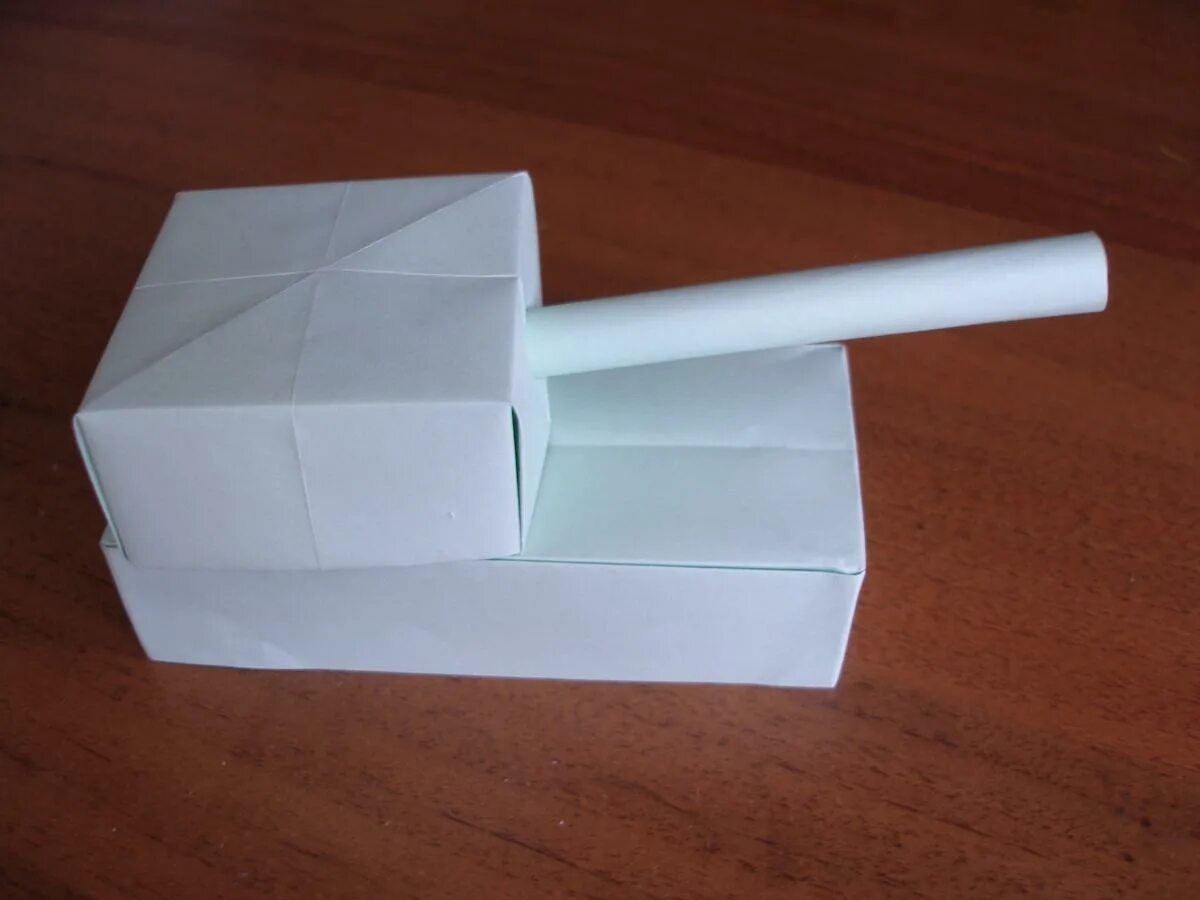 Танк из бумаги а4. Оригами танк. Поделка танк из бумаги и картона. Танк оригами из бумаги для детей. Танк аринаси.