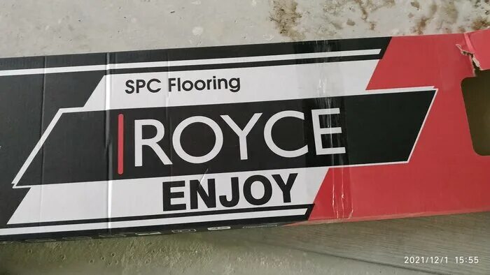 Royce enjoy дуб. SPC ламинат Royce enjoy коробка. Упаковка SPC ламинат Royce enjoy. SPC ламинат Royce enjoy фото упаковки. Сертификация SPC плитки Royce.