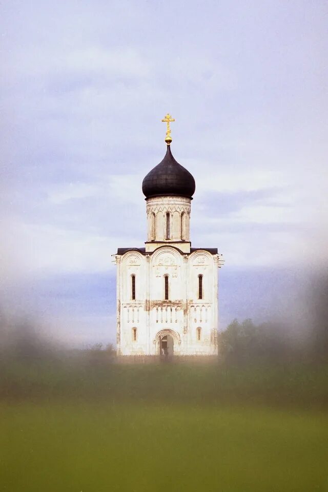 Люби храм. Введенская церковь любим. Люби храм. Люби храм. Собор белоснежный новороссийск.