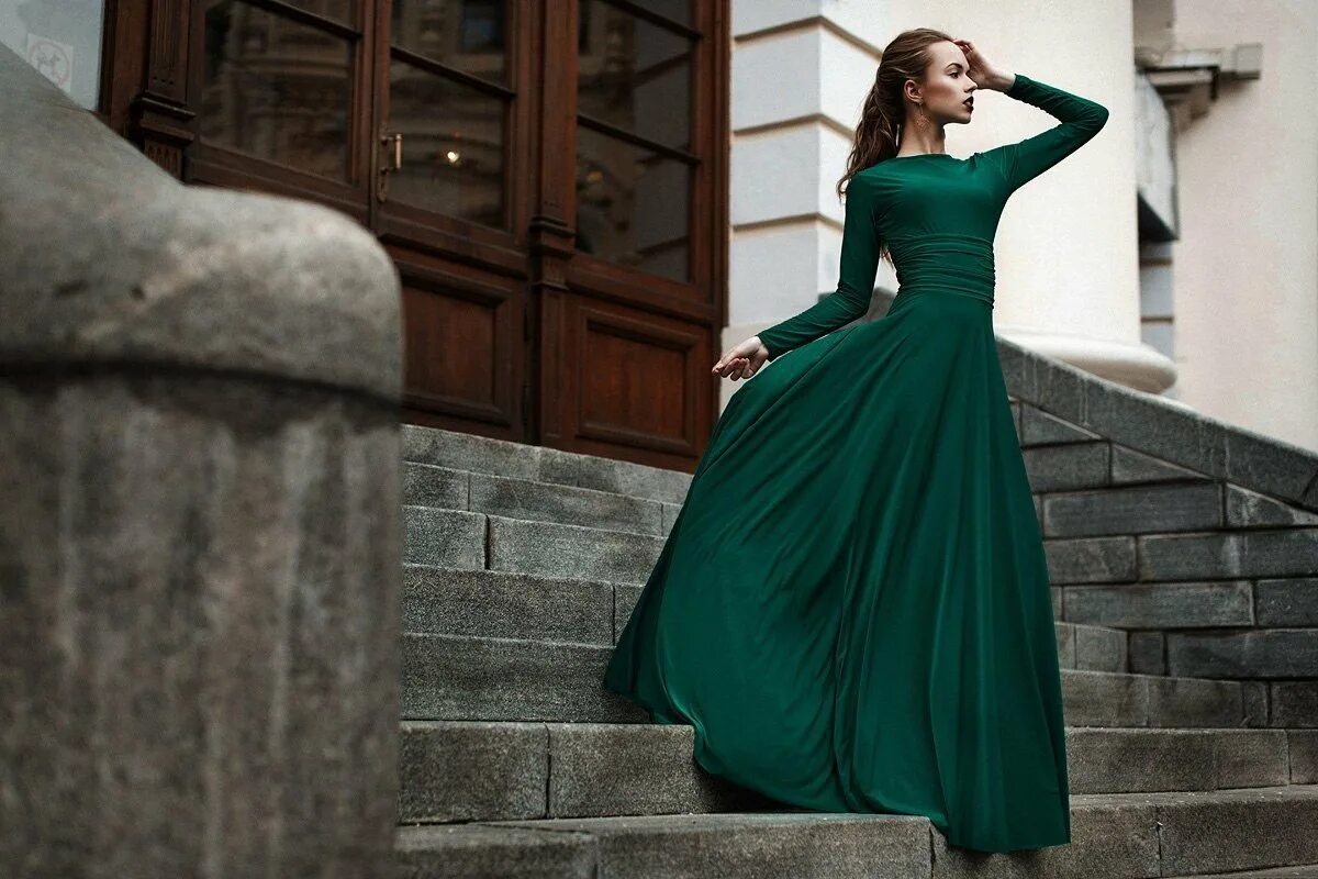 Зеленое платье. Длинное платье. Зеленое платье в пол. Платье темно-зеленое.