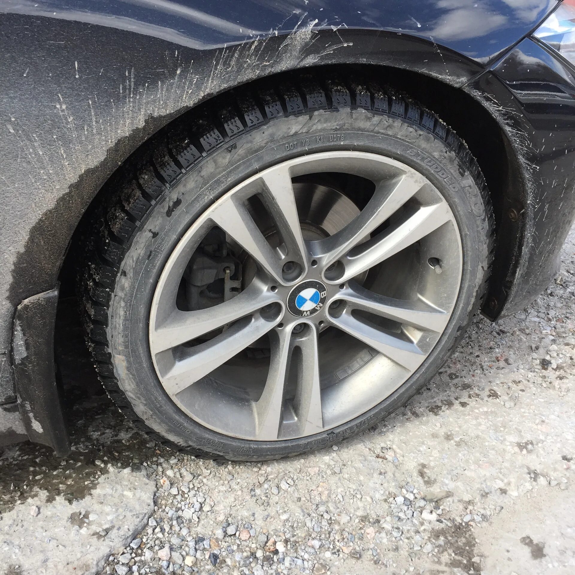 Купить 225 50 18. BMW f30 225/45 r18. BMW f30 225/55 r17. 225/45 R18. 245 45 18 Ф10 BMW.