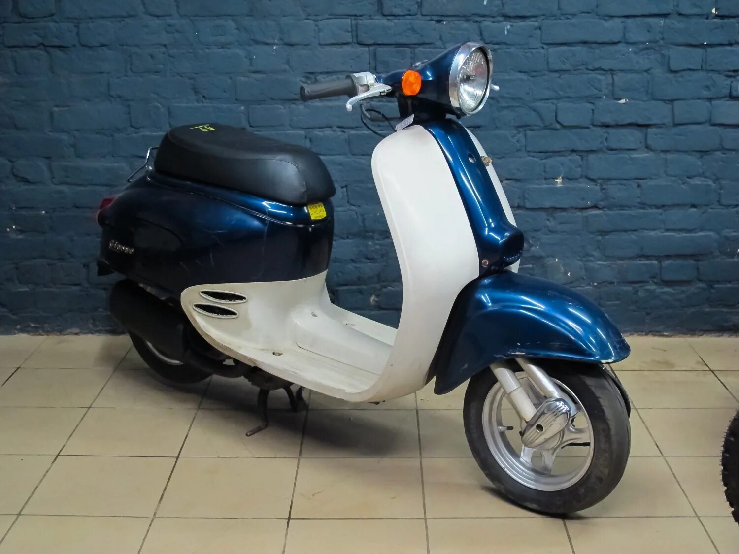 Honda giorno crea af54 белый. Хонда giorno af-24. Хонда джорно аф. Хонда джорно аф. Хонда джорно af 24.