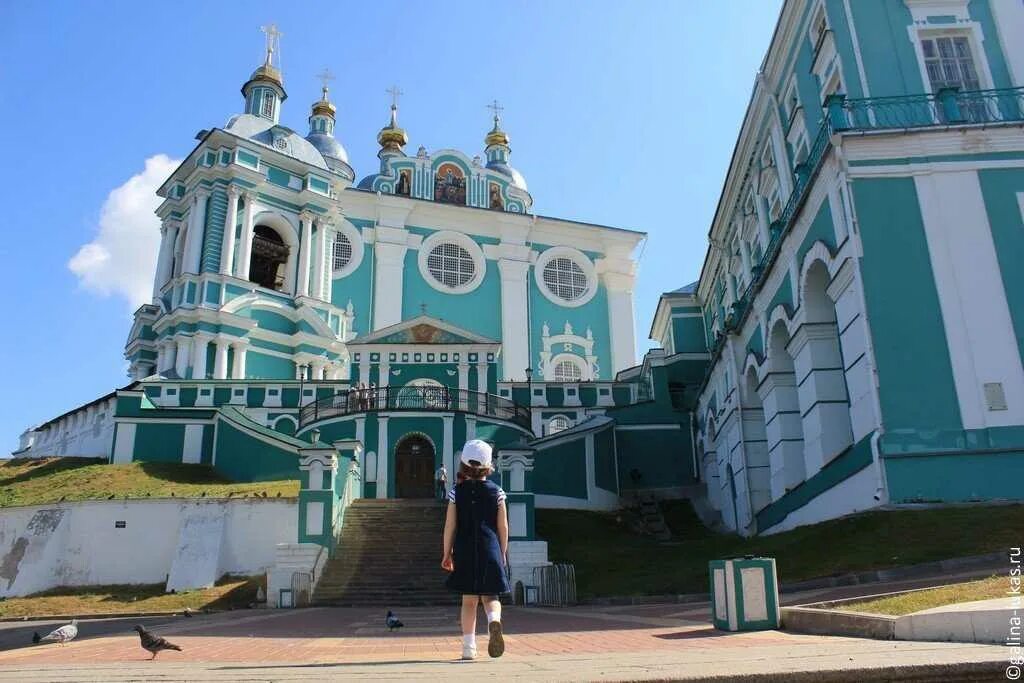 Достопримечательности смоленска и его окрестностей. Смоленск достопримечательности. Смоленск достопримечательности за 1 день. Смоленск для туристов достопримечательности. Смоленск военные достопримечательности.