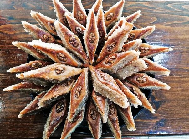 Самса севастополь. Самса и другие кавказские изделия. Бухарская самса. Самса гижда. Тандырная самса крым.