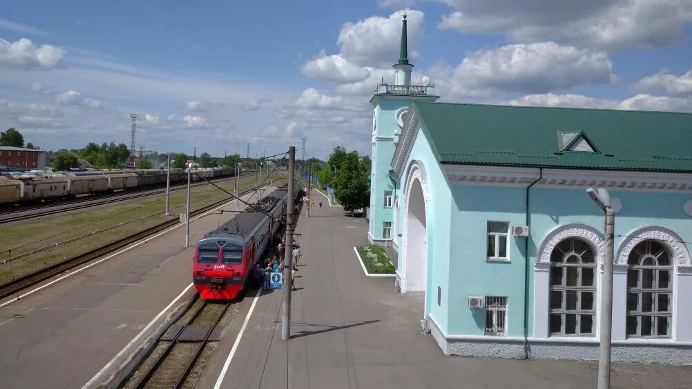 Станция Суземка Брянской области. Станция Синезерки в Брянской области. Электричка Брянск Суземка. Станция Орджоникидзеград Брянск. Электричка навля брянск сегодня с изменениями