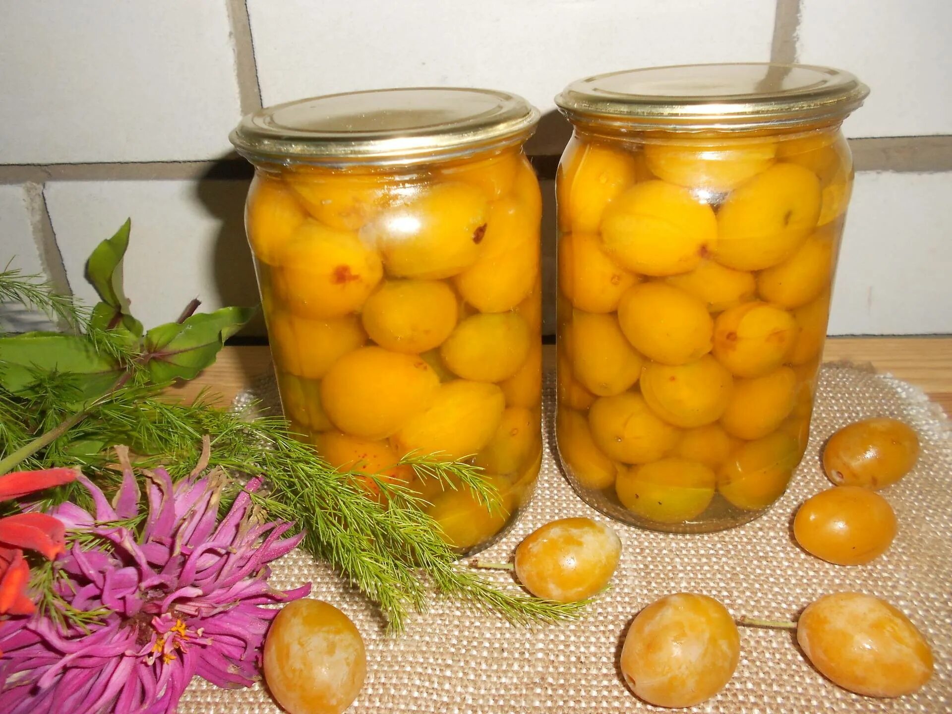 Алыча рецепты на зиму. Алыча компот. компот из алычи на зиму. компот из желтой алычи. компот из желтой алычи на зиму.