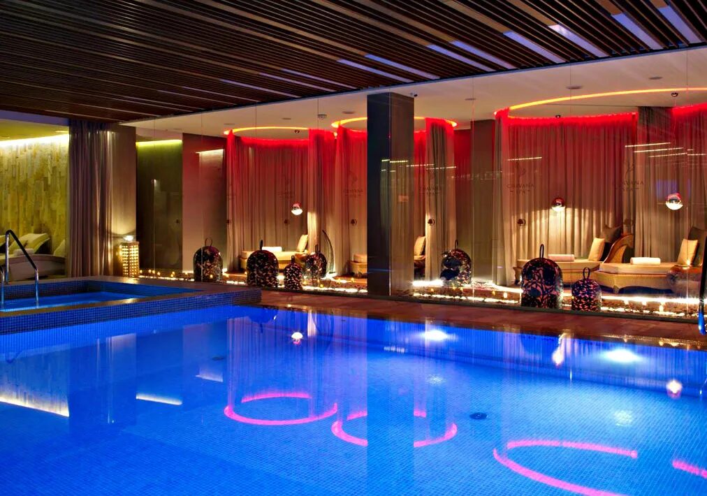 Double tree spa. Отель doubletree by hilton moscow - marina. doubletree by hilton moscow бассейн. chavana spa в отеле doubletree by hilton. double tree hilton marina москва.