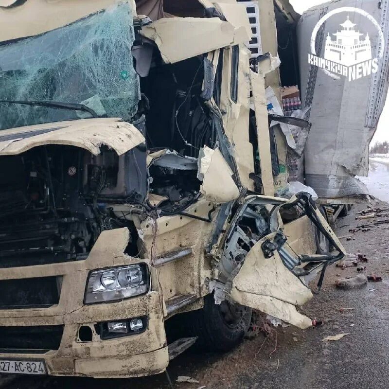 Авария пос овата калмыкия. Дтп на трассе элиста. Дтп на трассе элиста. Дтп на трассе элиста. Дтп на трассе элиста.