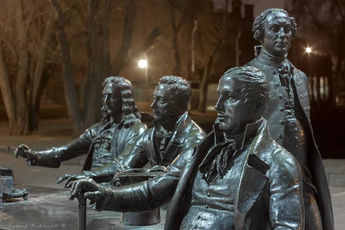 памятники архитекторам петербурга. александровский парк памятник зодчим санкт петербург. скульптурная группа зодчие александровский парк. зодчие санкт-петербурга в александровском парке. памятник зодчим санкт-петербурга в александровском парке.