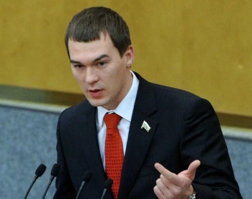 Депутат госдумы русский. Депутат госдумы русский. Депутат госдумы русский. Милонов в думе. Депутат госдумы русский.