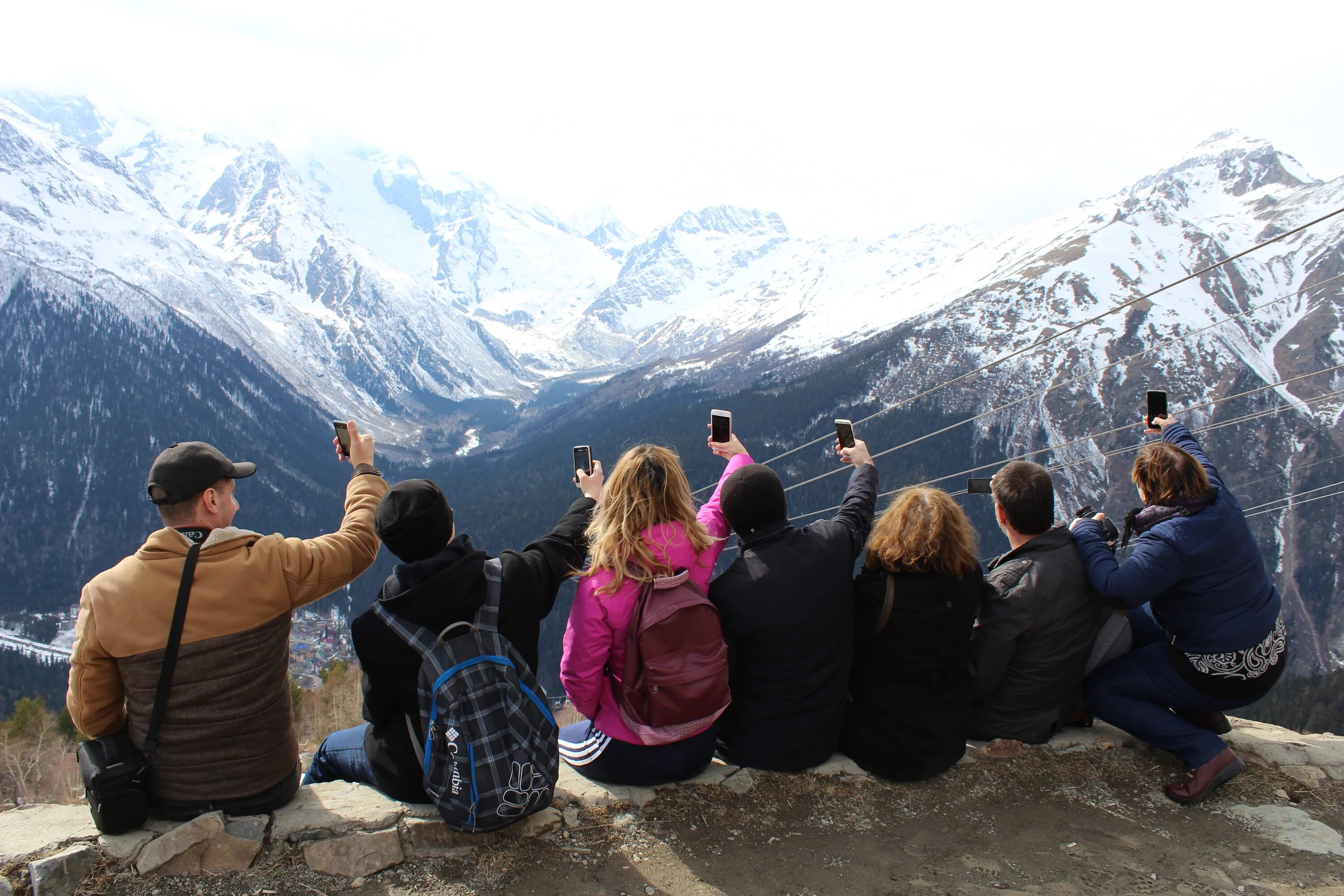 Хутор круглый карачаево-черкесия. Горы кчр. Поселок кавказский карачаево черкесия. Архыз ski горнолыжный. База махар кчгу.