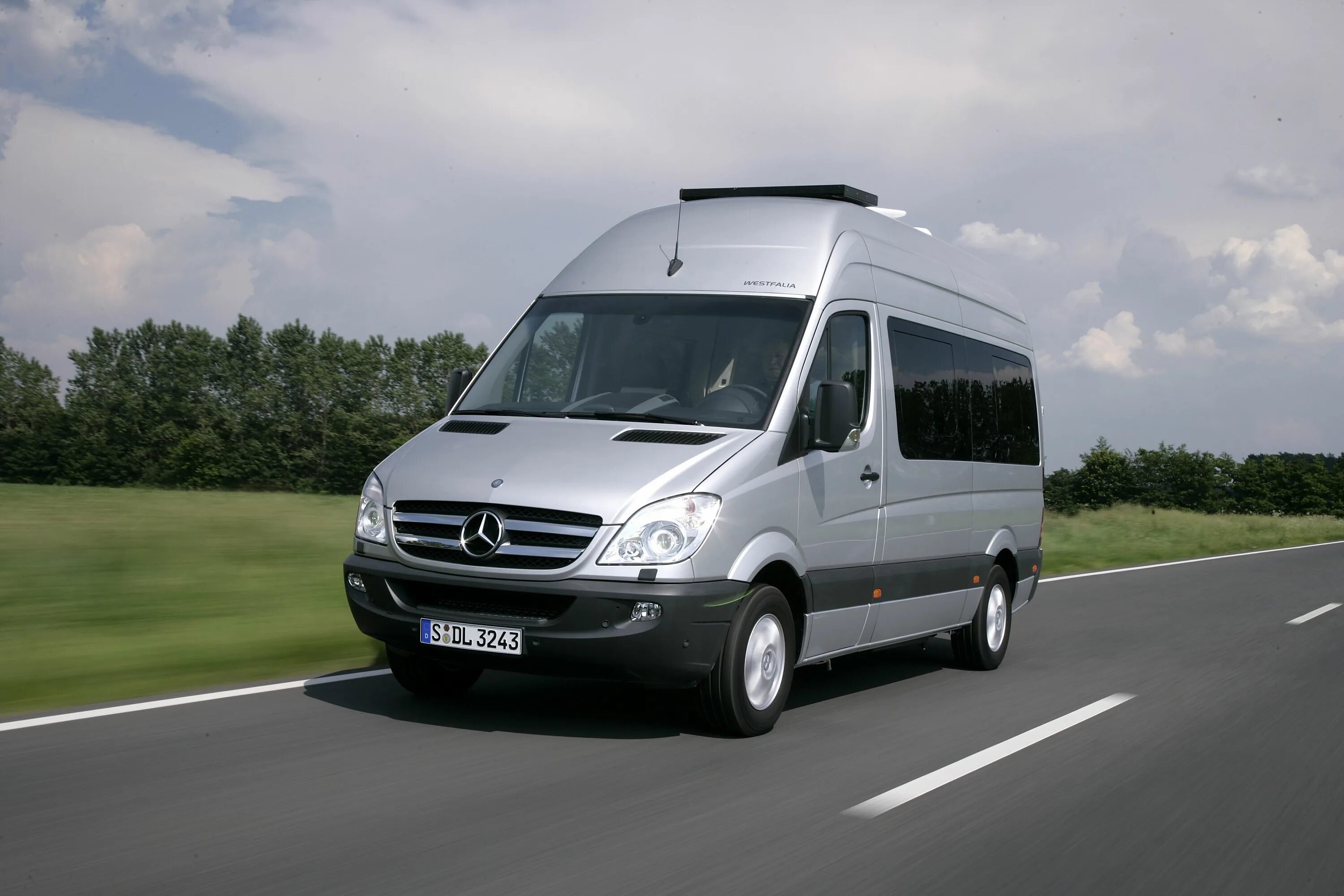 Мерседес спринтер москва область. Mercedes Sprinter 906. Мерседес Sprinter w906. W906 Mercedes Sprinter пассажирский. Mercedes Sprinter w903.