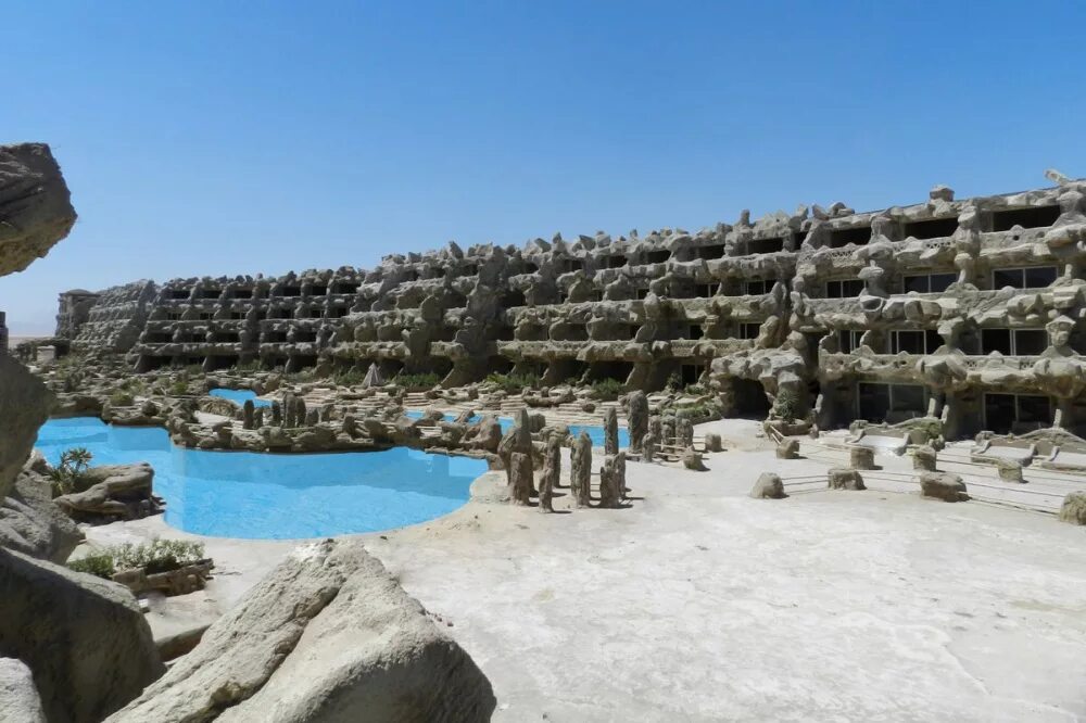 Египет отель пещера. Кавес бич резорт хургада 5. Caves beach resort adults only 16+ 5* египет, хургада. Отель кавес хургада видео. Caves resort hurghada.