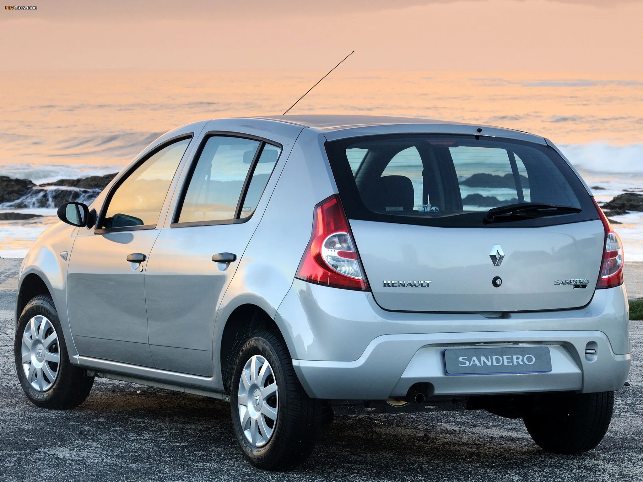 Renault sandero 2012. Renault Sandero 1. Renault Sandero 1.4. Renault Sandero 2009. Рено Сандеро хэтчбек 2012.