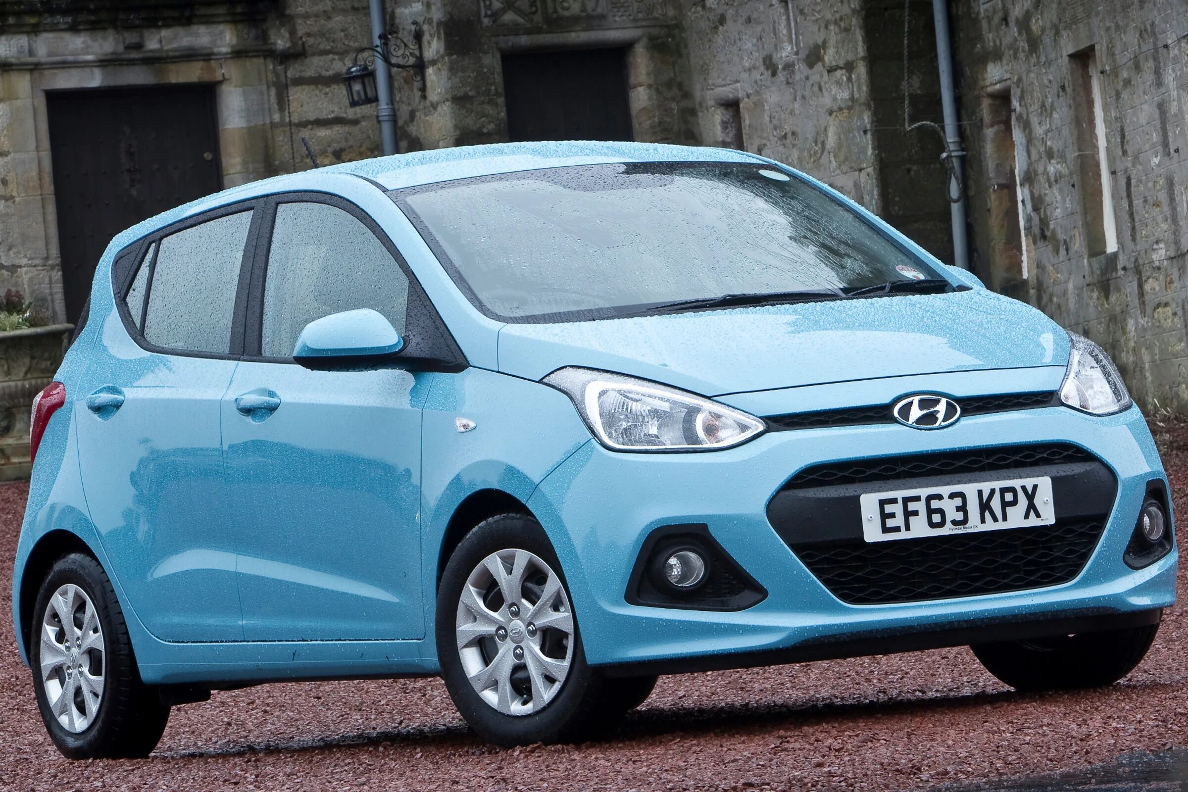 Hyundai i10 Specification. Hyundai i10 2014. Хендай i10 автомат. Hyundai i10 новая.