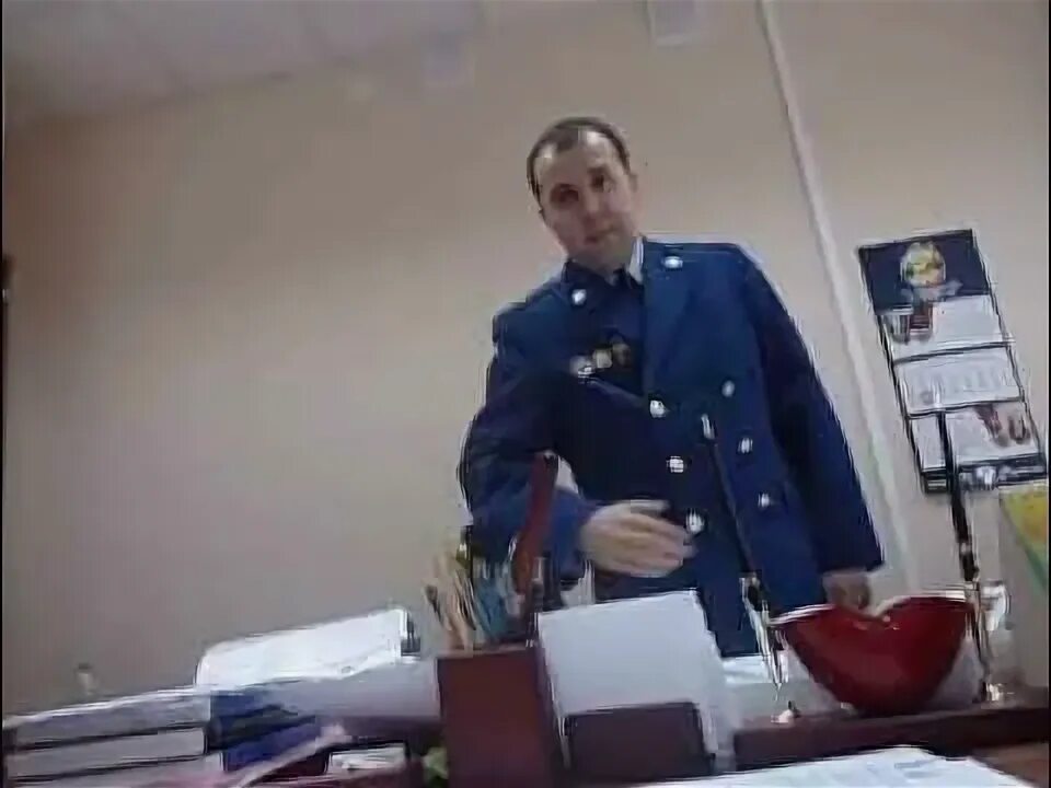 Заместитель прокурора объявил что обвиняемый. Прокуратура Александрово Гайского прокурор.