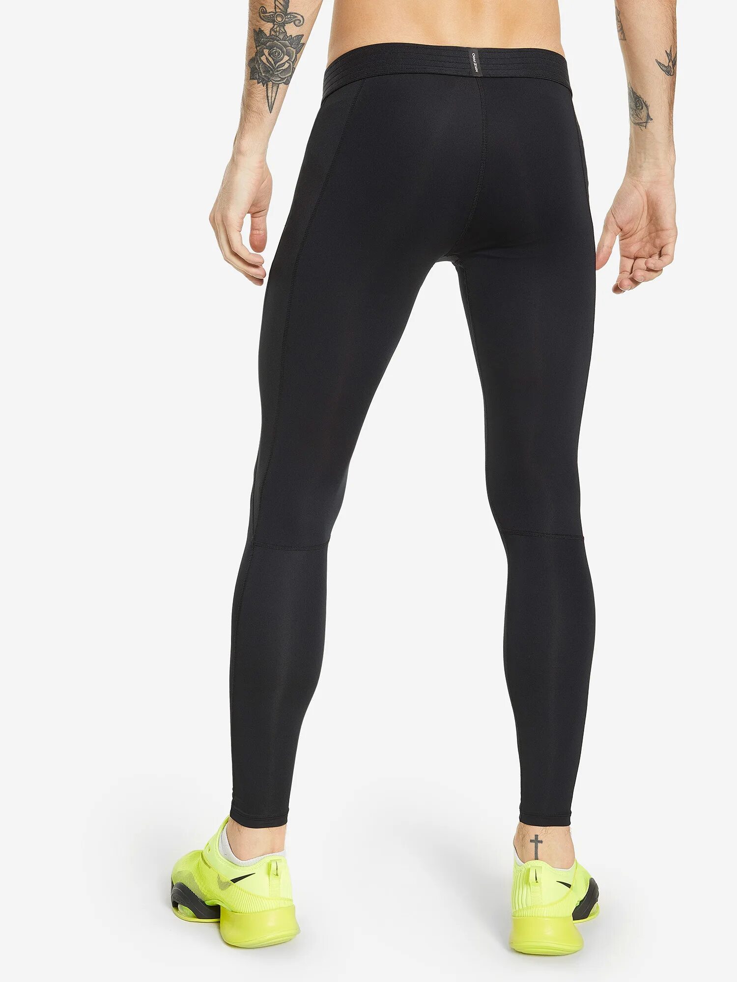 Nike pro hypercool 3/4. Bv5641-010 nike. Тайтсы 642827-010 nike. Nike pro tech тайтсы. Тайтсы nike pro.