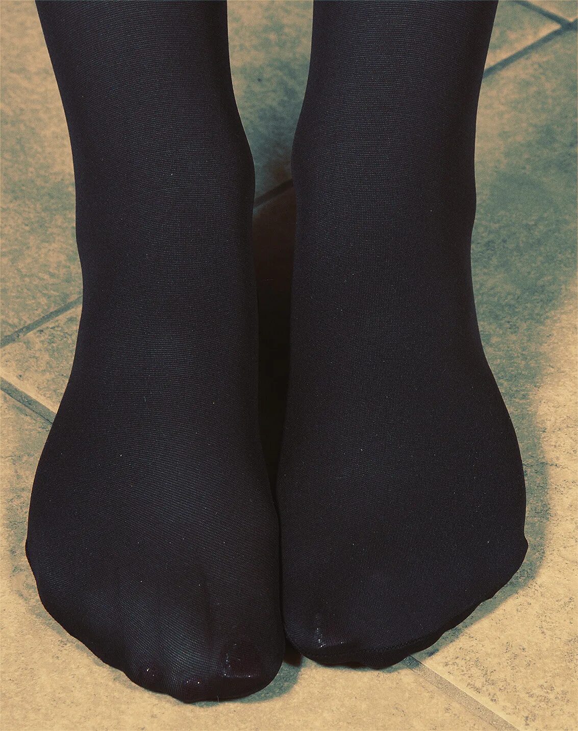 Opaque Tights. Feet in Black Tights. Foot in Black opaque Tights. Black opaque Tights feet. Foot колготки