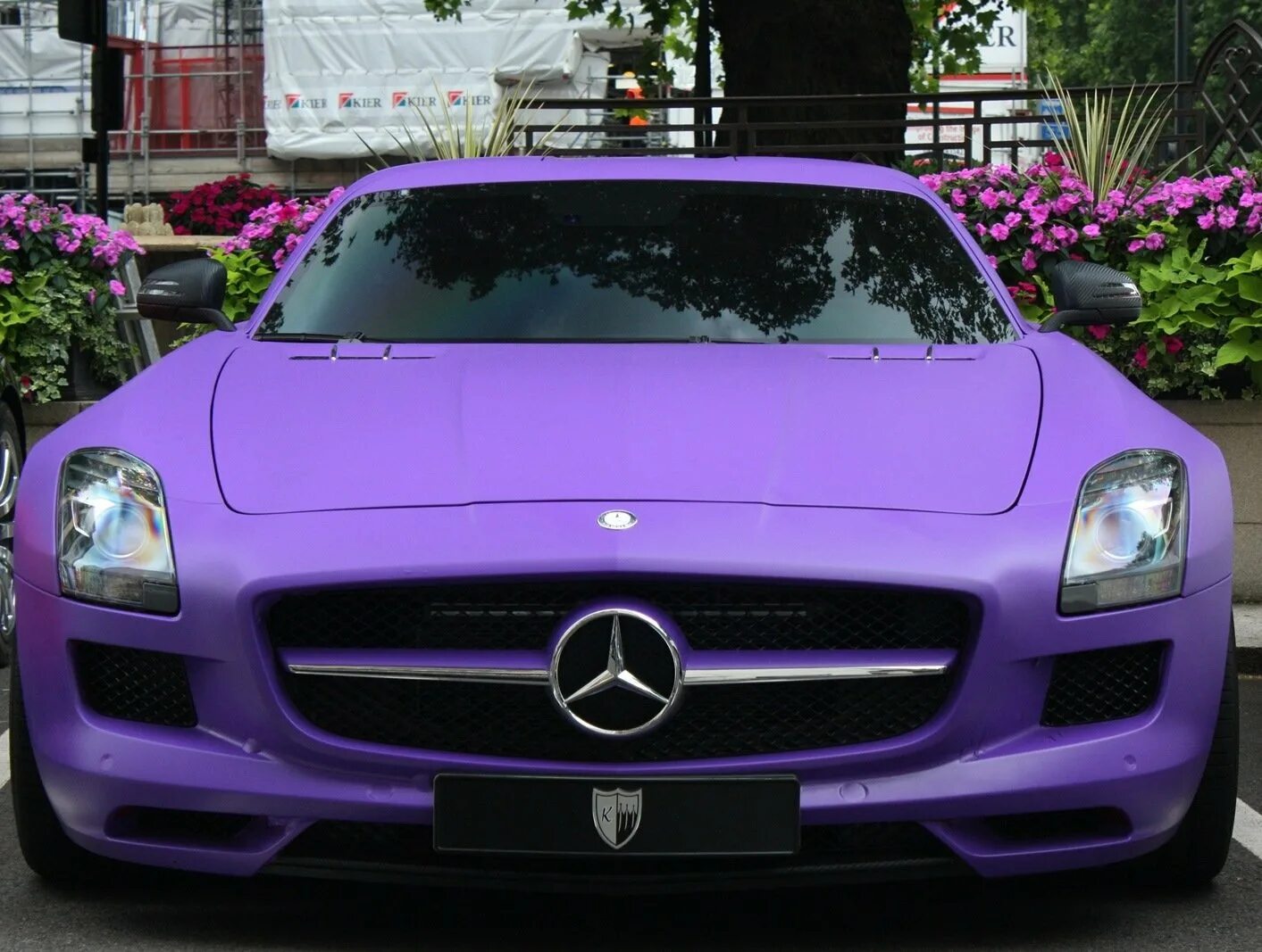 Ярко фиолетовый. Mercedes-benz sls фиолетовый. фиолетовый мерседес амг. mercedes sls amg фиолетовый. mercedes sls amg розовый.
