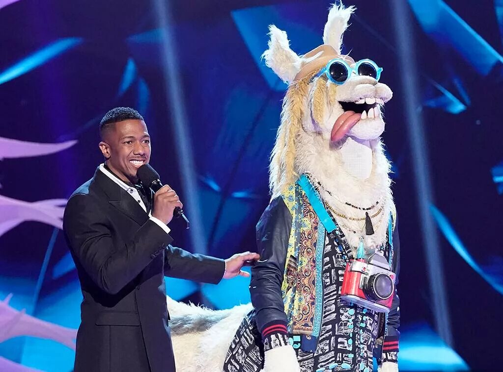 The masked Singer шоу. Шоу "the masked Singer" -2022. The masked Singer шоу маска. Лама маска все выступления