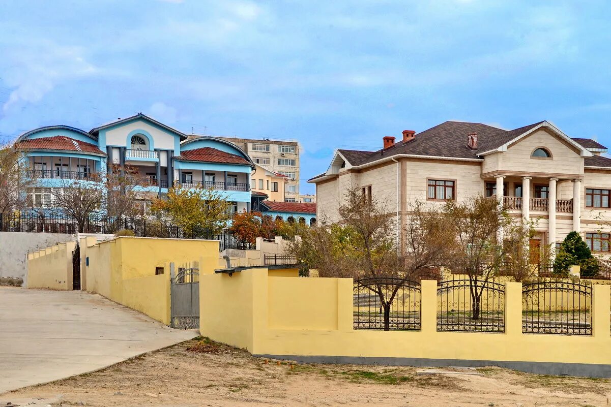 фэмили таун атырау. актау приморский тенистая 54 2гис. дом приморский актау. актау приморск. актау казахстан панорама.