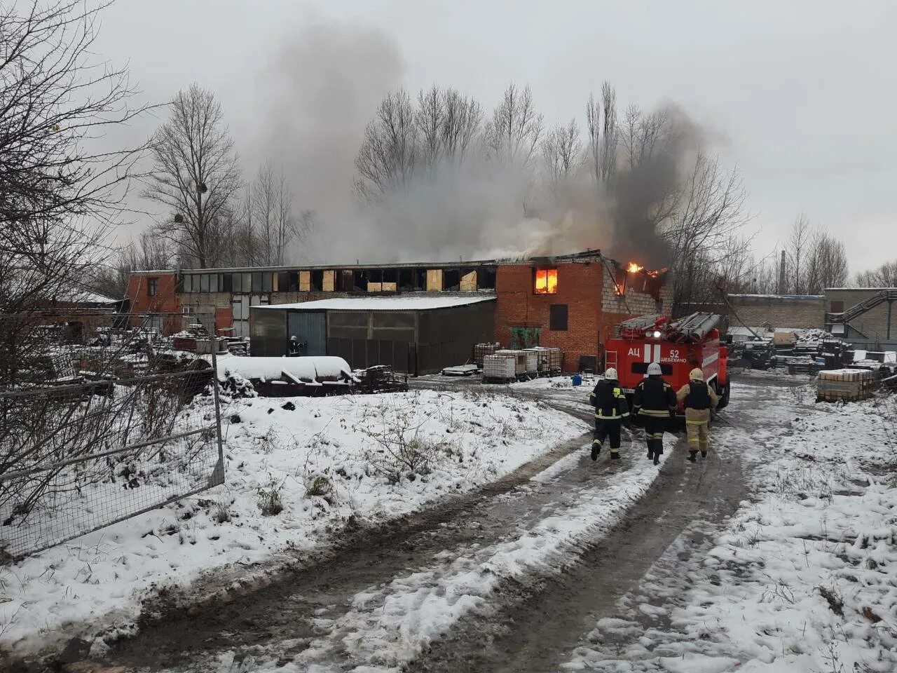 Шебекино белгородская область происшествия. Обстрел города шебекино белгородской области. обстрел шебекино сейчас. пожар в курской области. поджигатель домов.